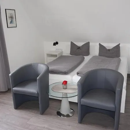 بيت ريفي Gaestehaus Mira *