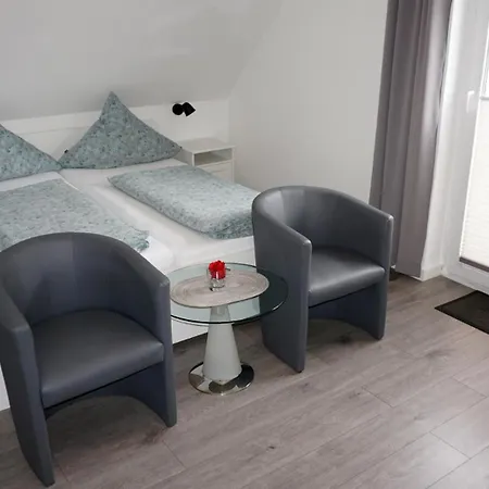 Värdshus Gaestehaus Mira *