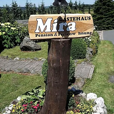 אורחן Gaestehaus Mira
