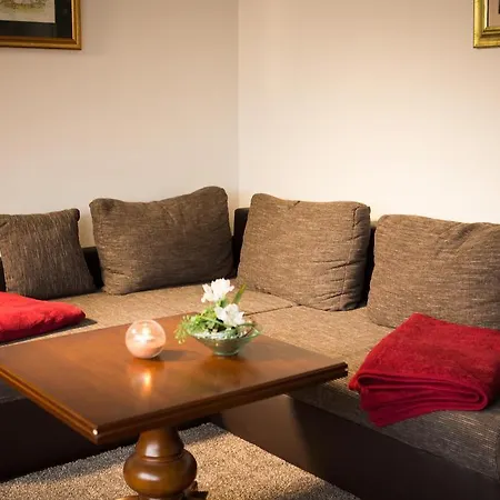 Värdshus Gaestehaus Mira *