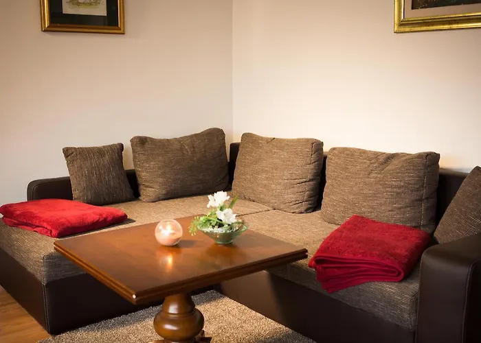 بيت ريفي Gaestehaus Mira *